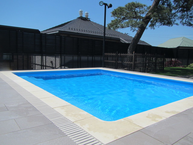 千葉県 個人邸 5 0m 4 0m レクタングル形状 Piscine Par プールカンパニー Houzz