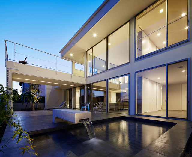 外観 Modern Patio Other By 重量木骨の家 耐震構法se構法