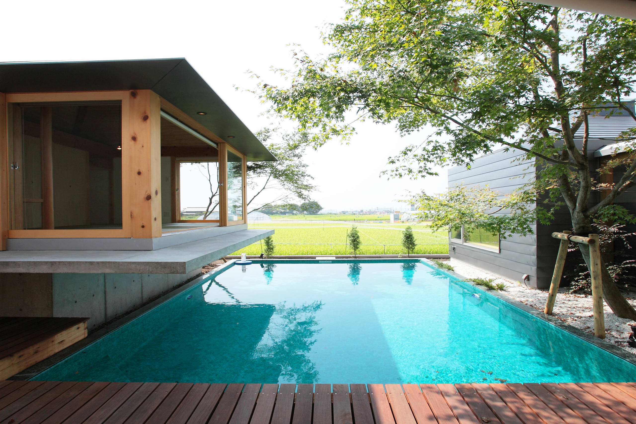 おしゃれな和風のプールの画像 21年9月 Houzz ハウズ