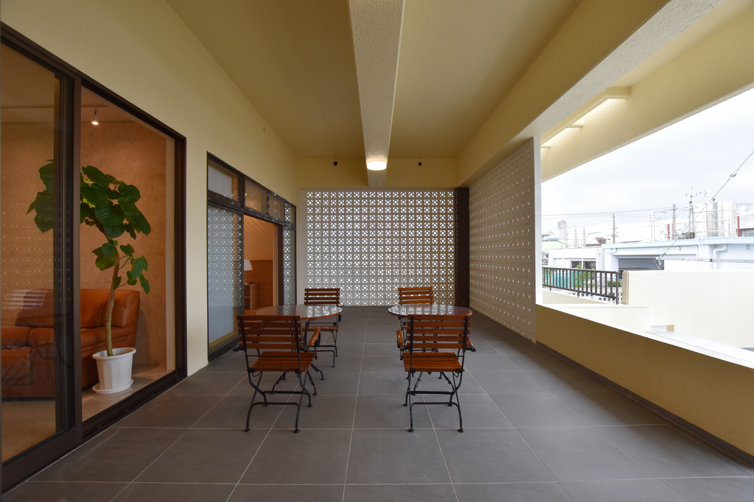 和風のおしゃれなベランダ バルコニーの画像 75選 22年10月 Houzz ハウズ