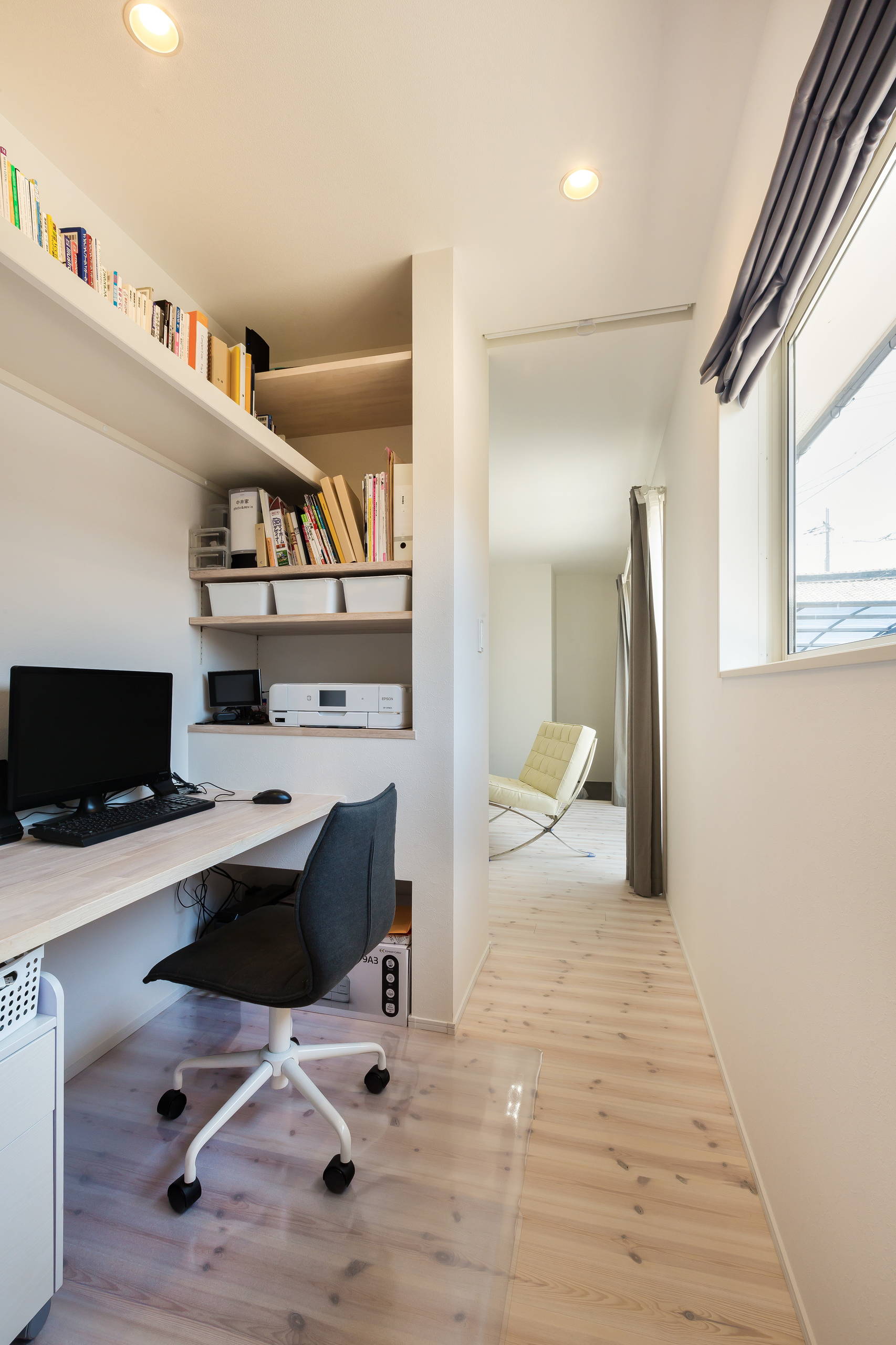 75 Beautiful Modern Beige Home Office Pictures Ideas September 21 Houzz