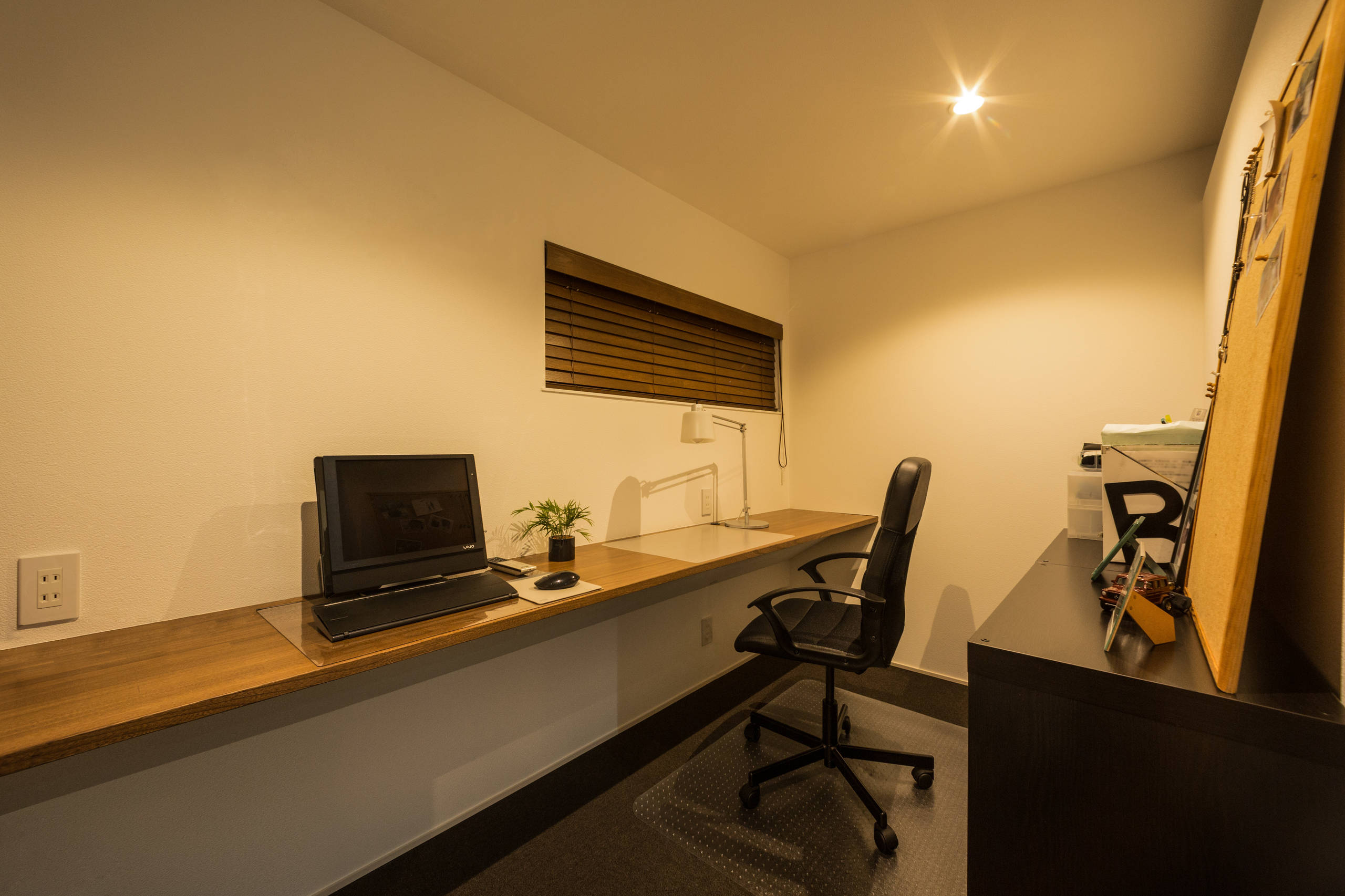 75 Tropical Yellow Home Office Ideas You Ll Love February 22 Houzz 75 Tropical Yellow Home Office Ideas You Ll Love February 22 Houzz