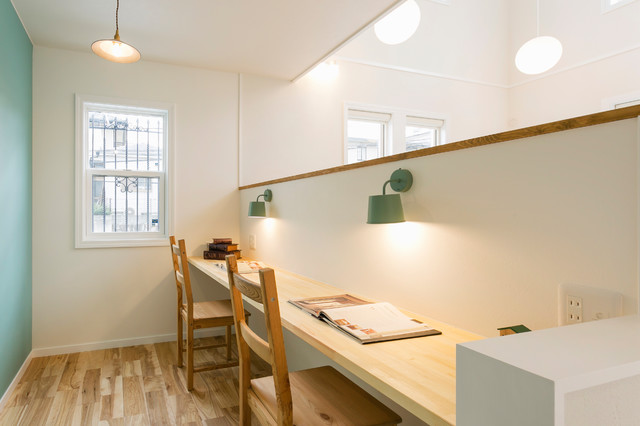 憧れのヨーロッパスタイルのかわいいお家 北欧 ホームオフィス 書斎 神戸 ハイランド ホーム デザイン Houzz ハウズ