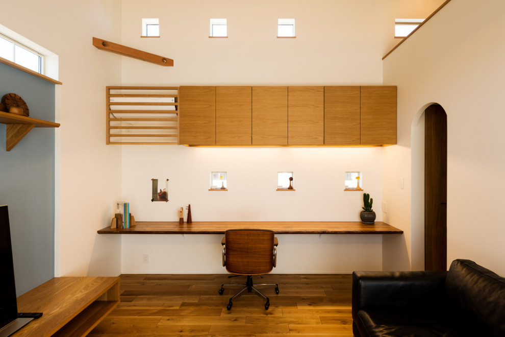 新潟の住宅 書斎 Asian Home Office Other By 株式会社 稲垣建築事務所 Houzz