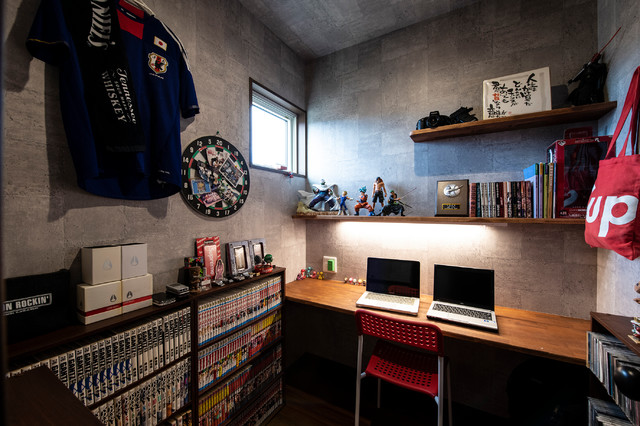 趣味と機能性を両立させたアメリカンテイストのお家 Industrial Home Office Other By エルハウス Houzz