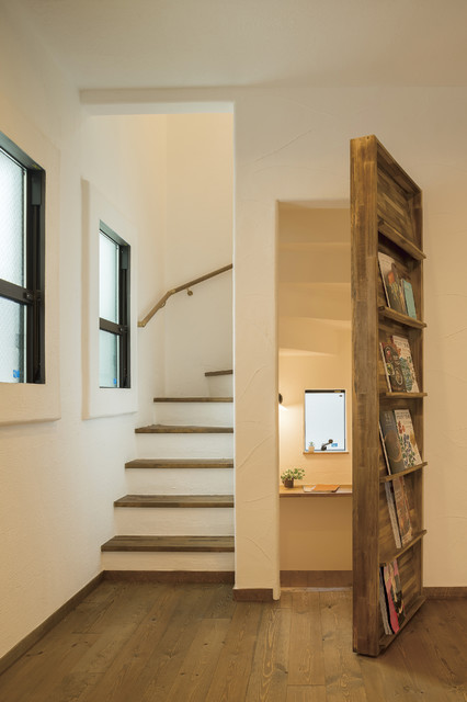 隠し扉と秘密の部屋 Moderne Bureau A Domicile Faubourg De Tokyo Par 株式会社ライフ ステージ Houzz