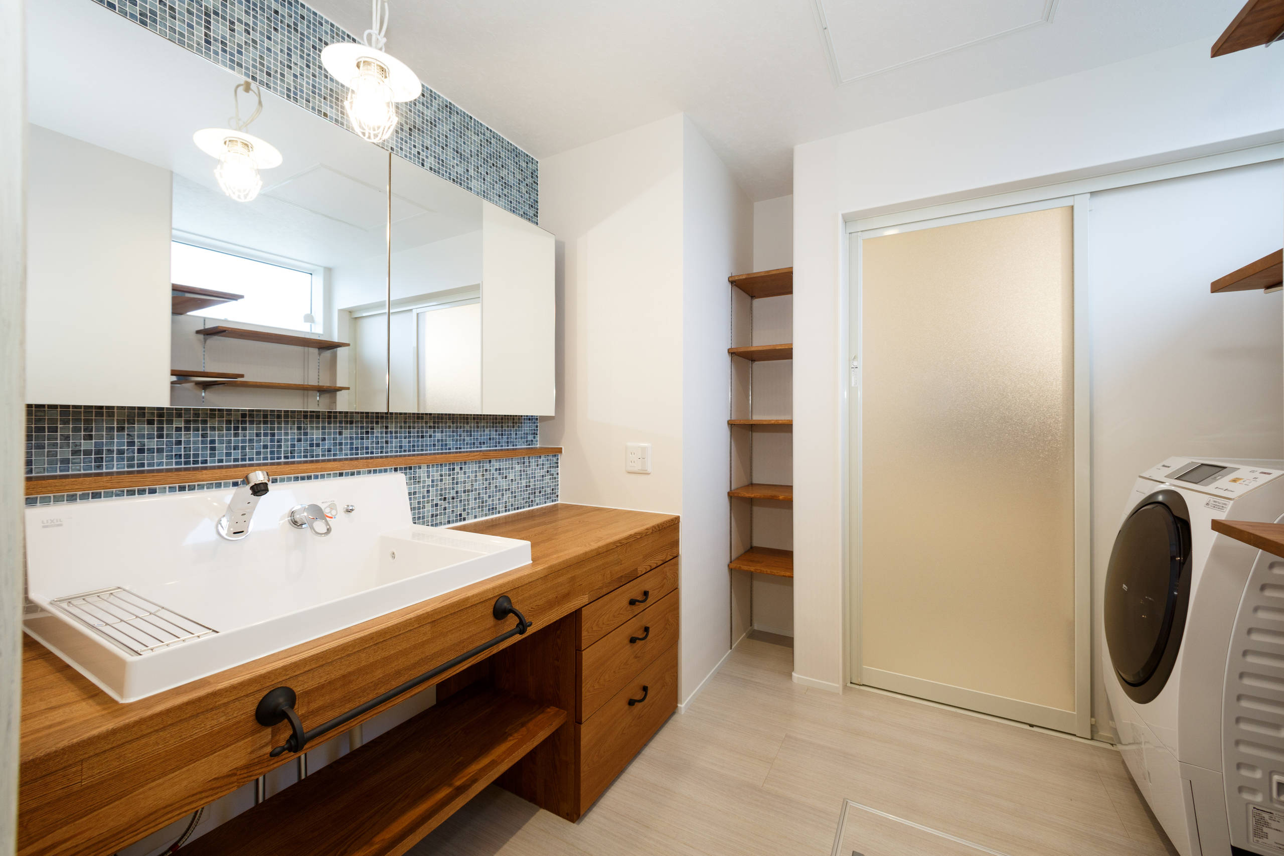 75 Beautiful Scandinavian Laundry Room With Medium Tone Wood Cabinets Pictures Ideas January 22 Houzz 75 Beautiful Scandinavian Laundry Room With Medium Tone Wood Cabinets Pictures Ideas January 22 Houzz