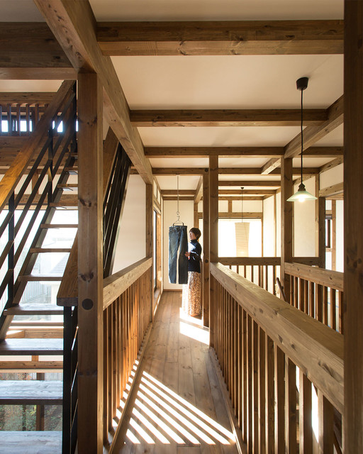 二間続きの和室が安らぐ大正ロマンの家 Japanese Utility Room Other By サイエンスホーム Houzz Uk