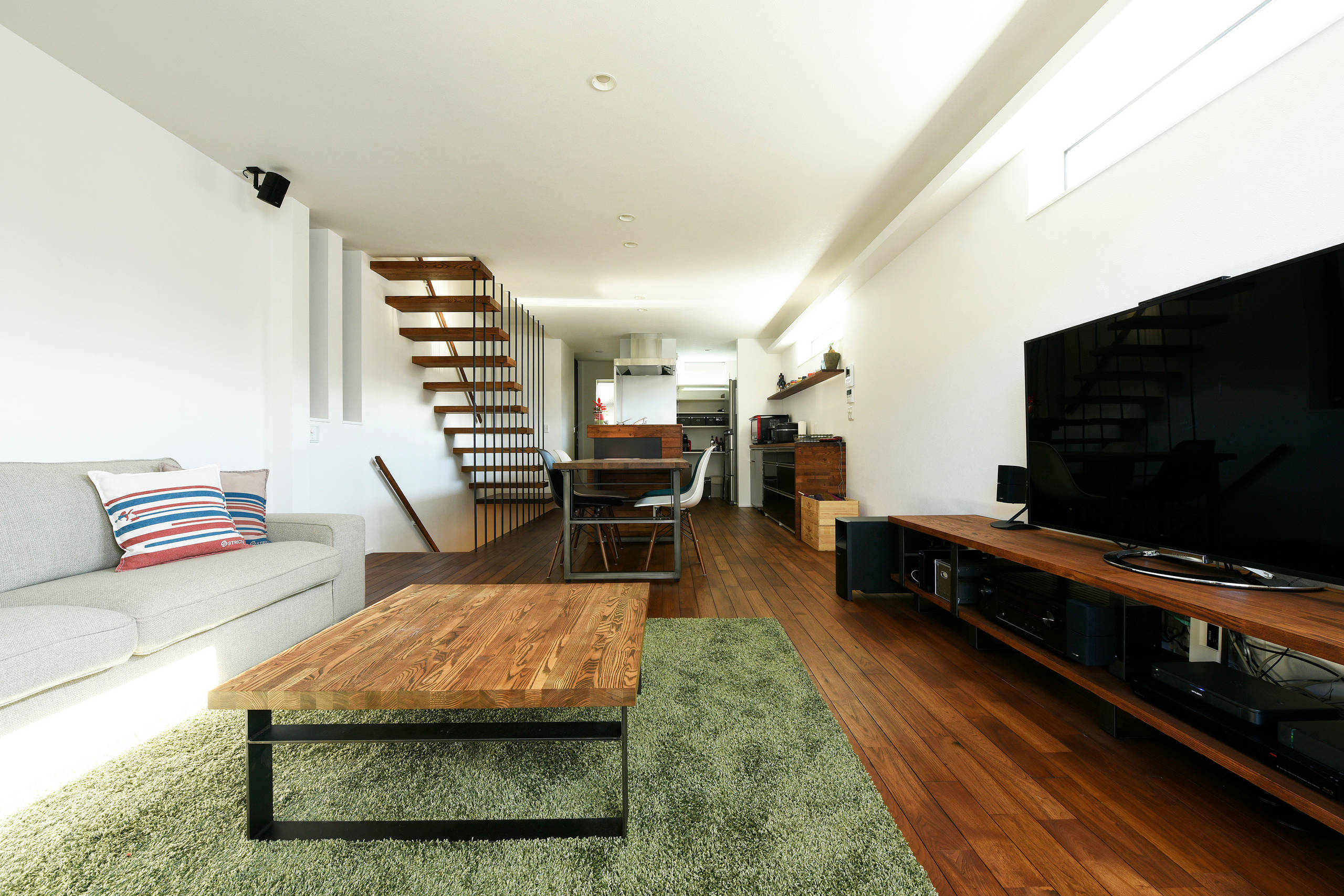 リビング クッションフロア のインテリア実例画像 21年9月 Houzz ハウズ