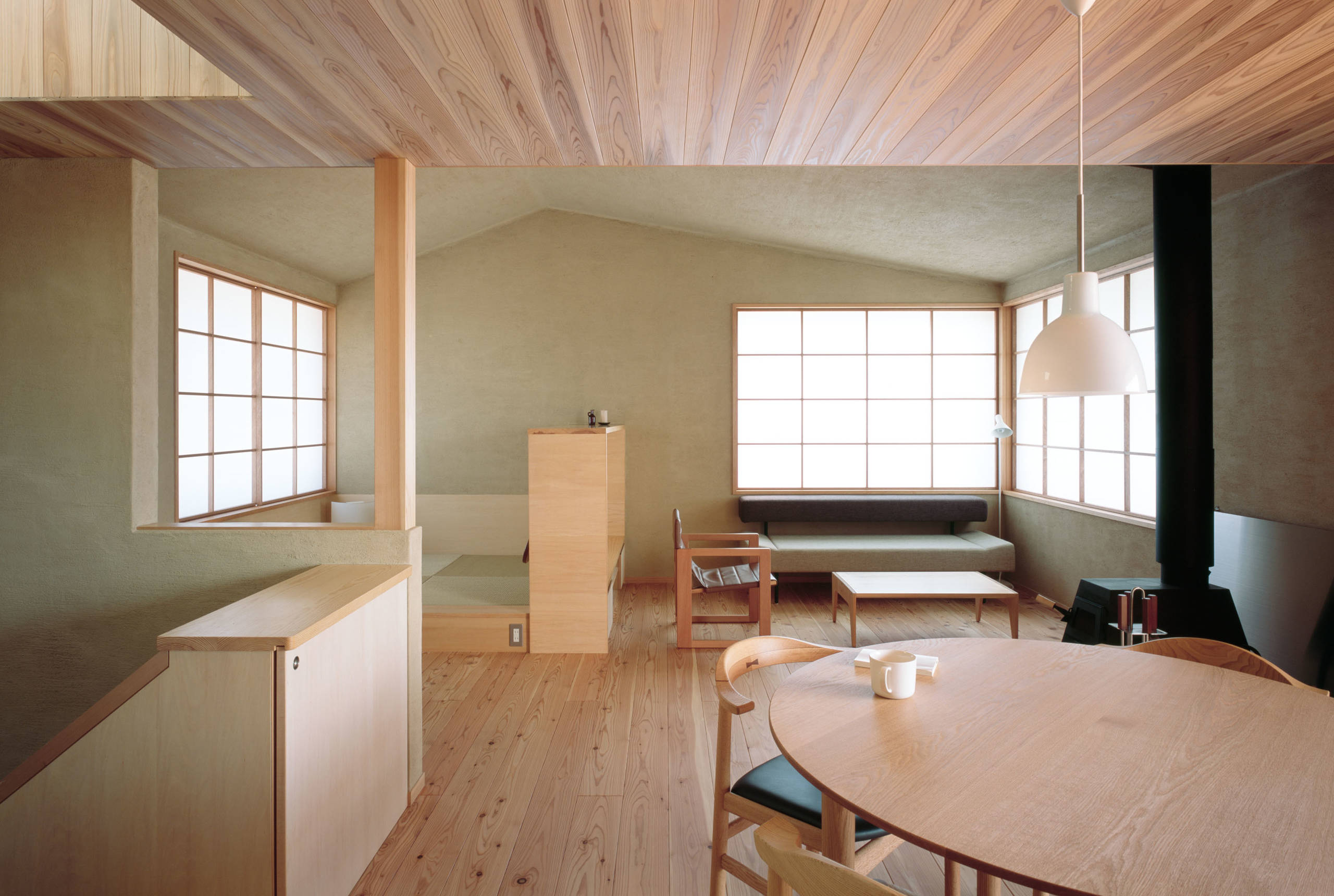 つむぐいえ Asian Living Room Tokyo By 伊礼智設計室 Houzz