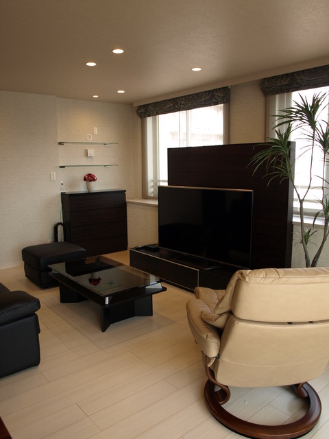インテリアウォール と リビングタンス Modern Living Room Tokyo By Ys Planning Houzz Ie