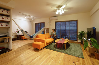 カリフォルニア風 中古マンションリノベーション Beach Style Living Room Other By コンフォートプラン一級建築士事務所 Houzz