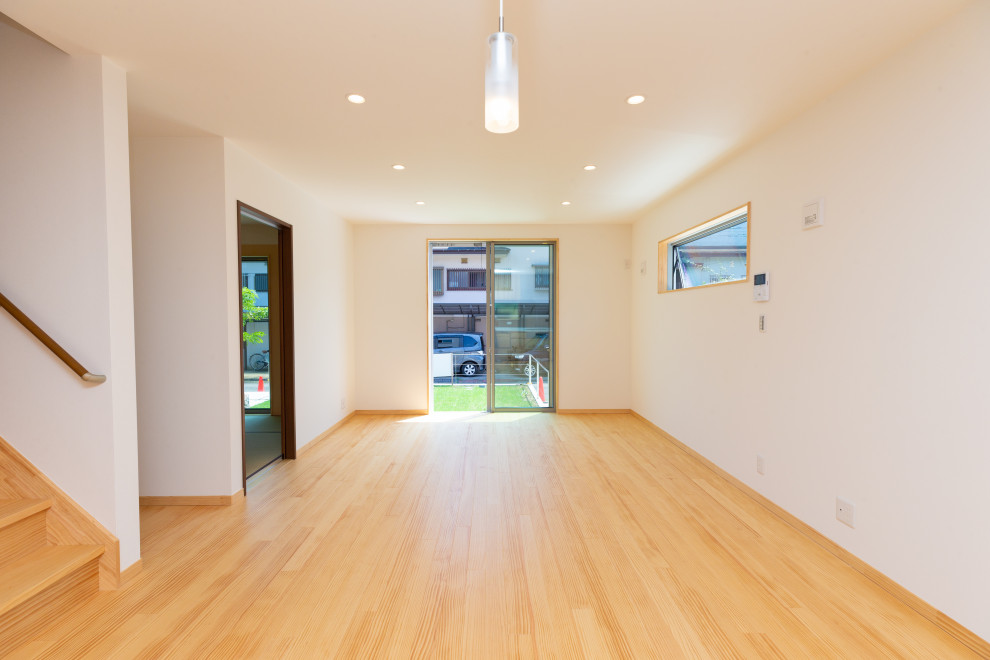 キューブ型の家 Modern Living Room Other By 土屋商事株式会社 Houzz