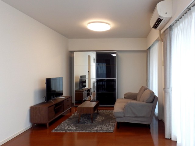 テーマ 単身赴任の夫の部屋 Moderno Salon Periferia De Tokio De Home Ic Houzz テーマ 単身赴任の夫の部屋 Moderno Salon Periferia De Tokio De Home Ic Houzz