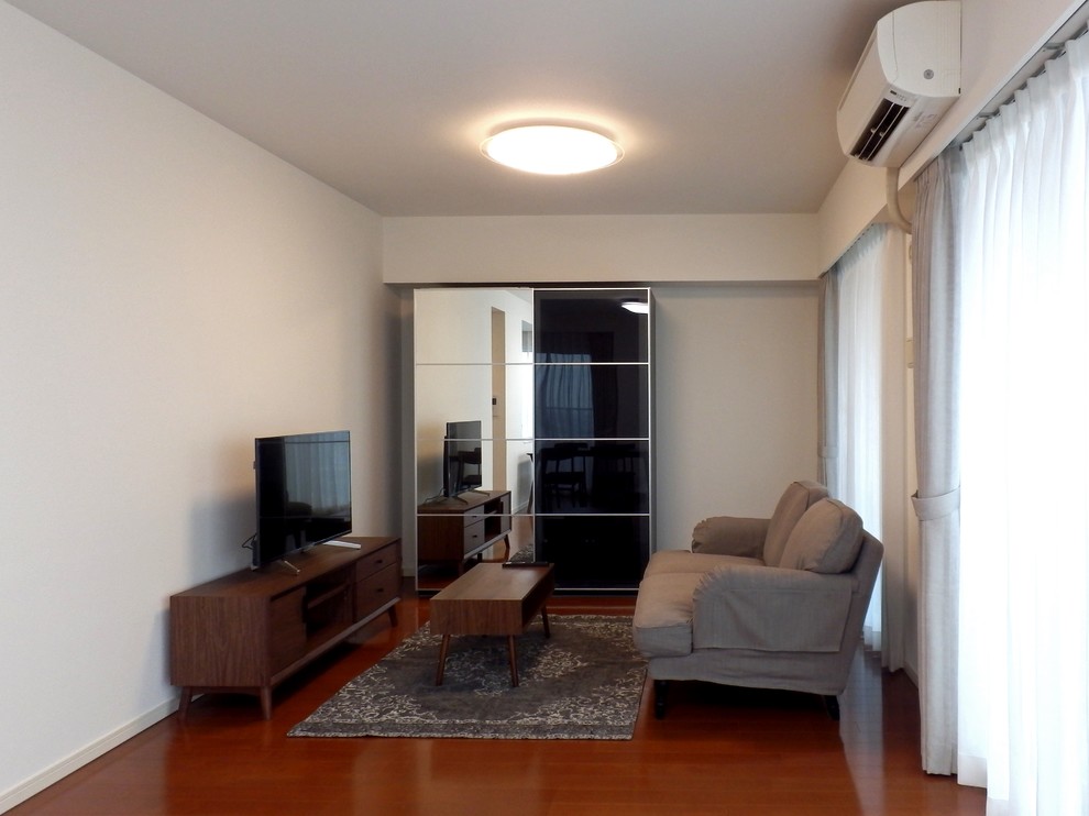 テーマ 単身赴任の夫の部屋 Modern Living Room Tokyo Suburbs By Home Ic Houzz