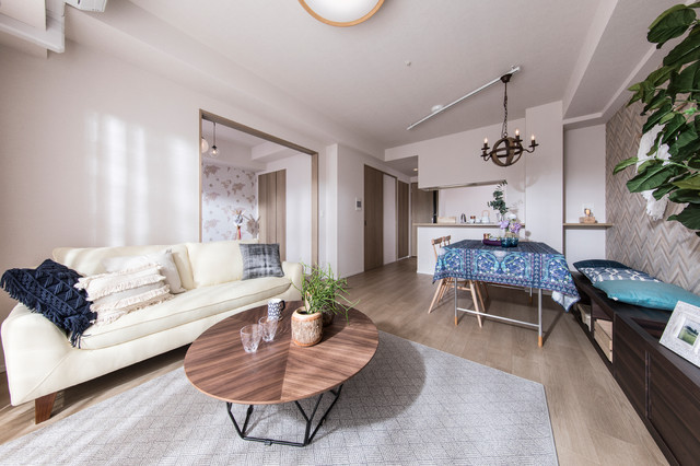 モデルルーム マンション 棟内 Contemporain Salon Autres Perimetres Par Interior Design Studio Inspi Houzz