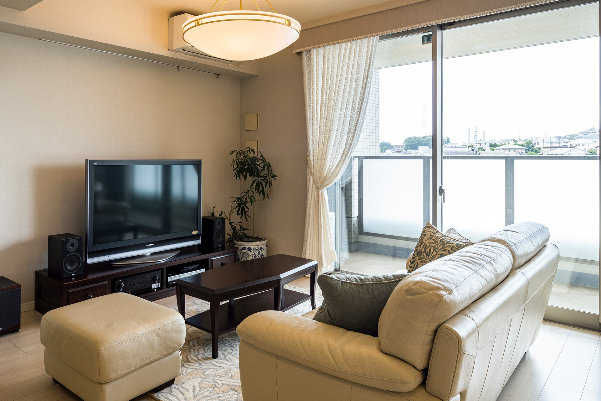 モリスと民芸家具でつくるアーツ クラフトインテリア Traditional Living Room Yokohama By Class S Interior Design 住吉さやか Houzz