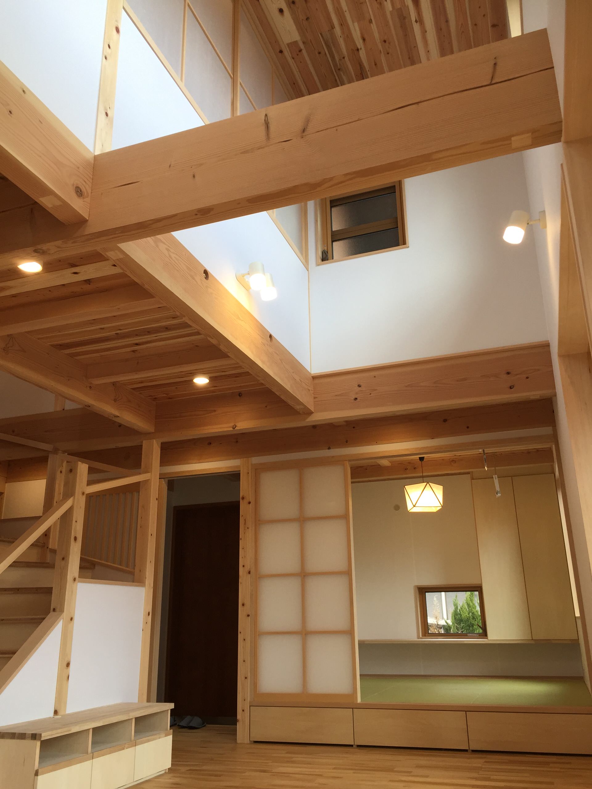 リビングと小上がり和室 Traditional Living Room Other By よしだみわこ建築設計事務所 Houzz
