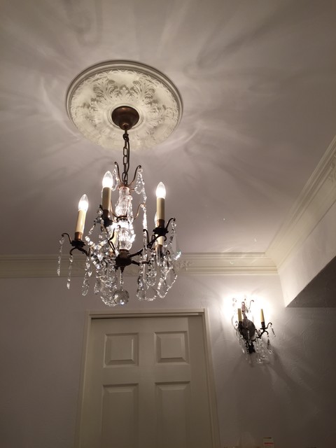 リビングの照明 マリアテレサシャンデリアを使って American Traditional Living Room Other By コンコルディア照明 Houzz