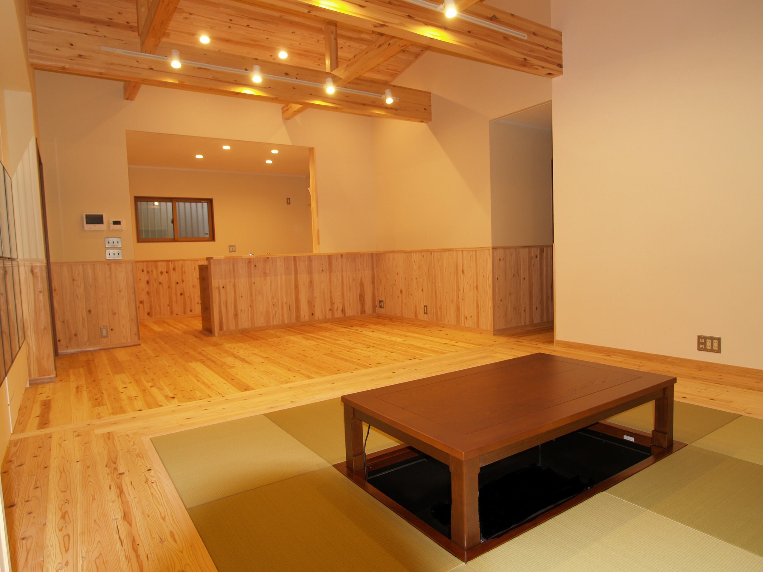 リビング掘りごたつ Japanese Living Room Other By 株式会社やすまる建築工房 Houzz
