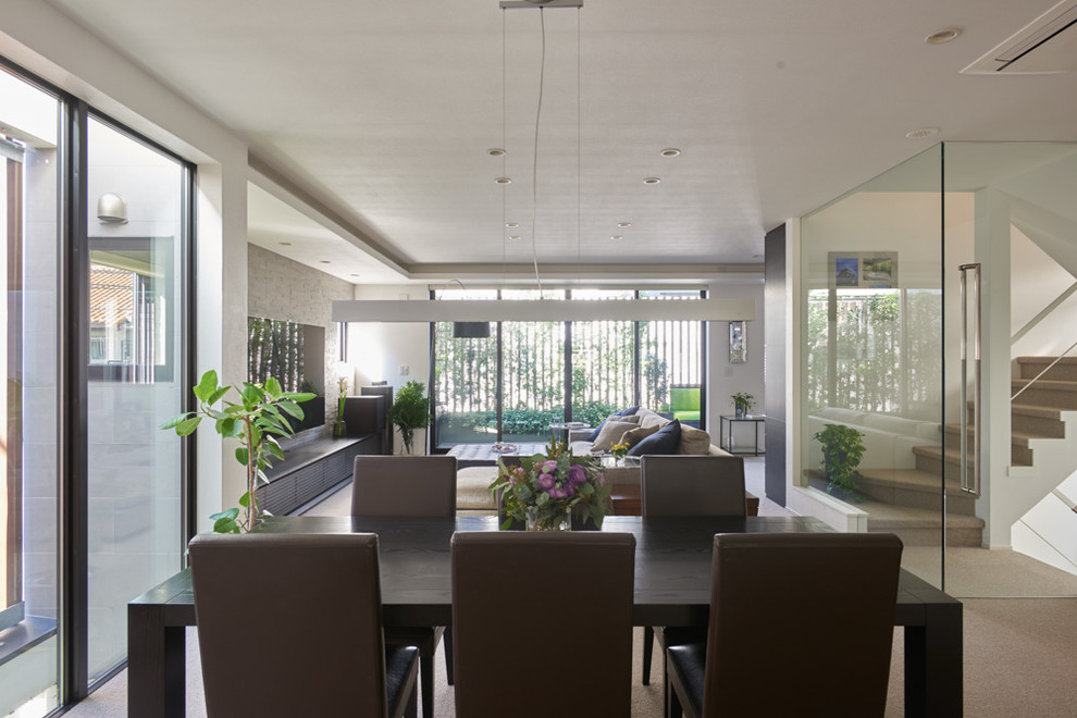 リビング 2階 Modern Living Room Tokyo By 重量木骨の家 耐震構法se構法