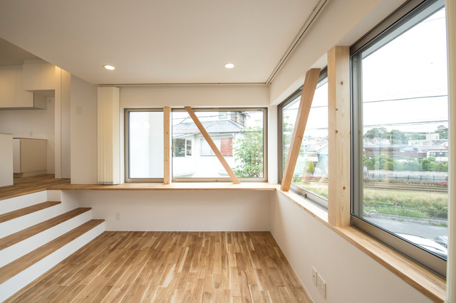 三鷹の家 Minimalistisch Wohnbereich Tokio Peripherie Von Den設計一級建築士事務所 Houzz