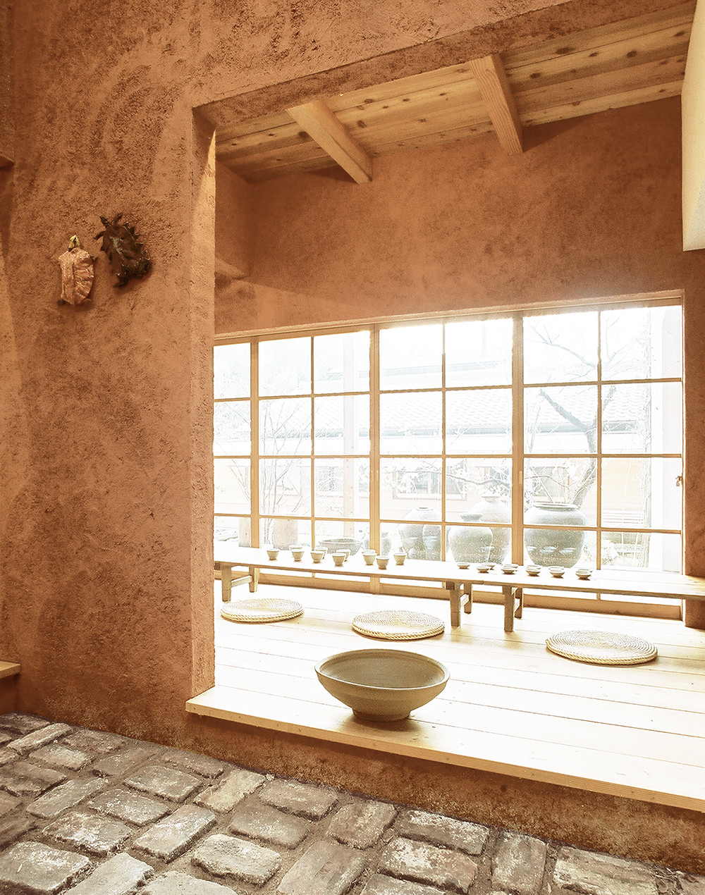 中庭と広縁のある週末住宅 そば切り凡愚 Living Room Other By 中庭のある家 水谷嘉信建築設計事務所 Houzz