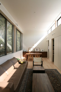 宙に浮くサーファーの家 Contemporary Vardagsrum Annan Av 有田佳生建築設計事務所 Houzz