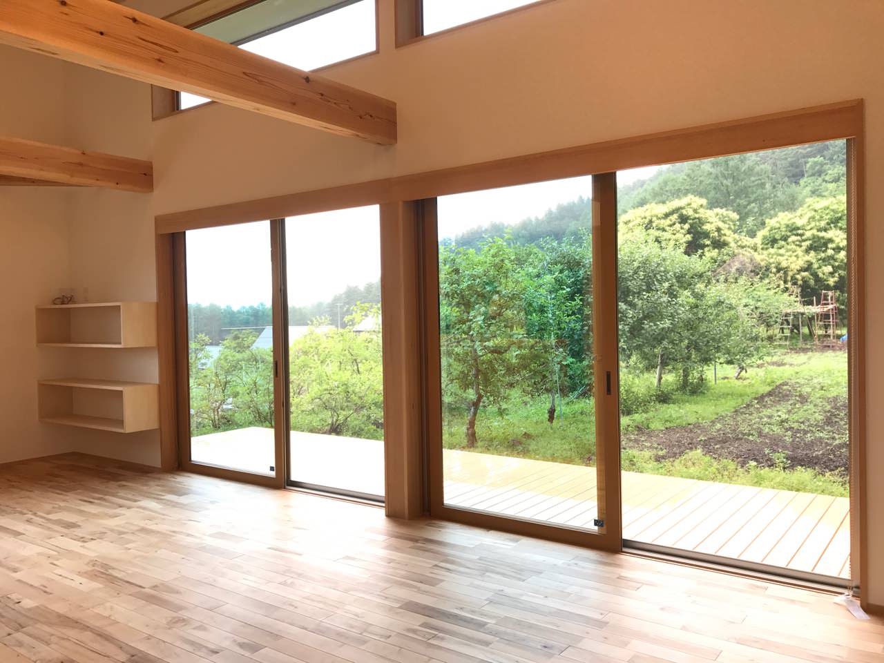 山間に佇む静かな家 安曇野へ Iターン家族のための住まい Scandinavian Living Room Other By アトリエ アースワーク Houzz