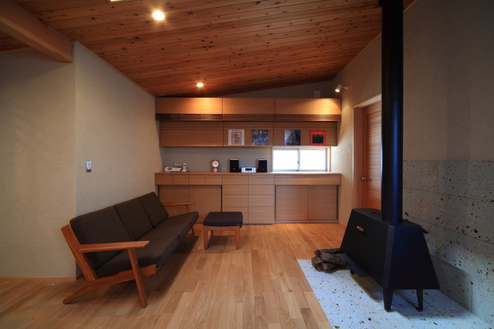悠らりの家 Midcentury Living Room Nagoya By 悠らり建築事務所 Houzz