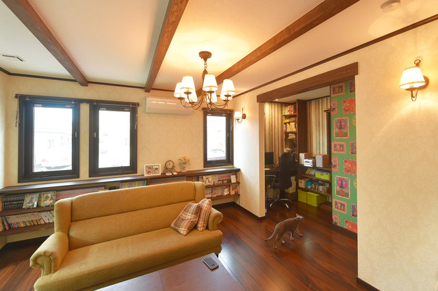 想い出の式場をイメージしたチューダースタイルのお家 リビング 東京都下 株式会社コグマホーム Houzz ハウズ