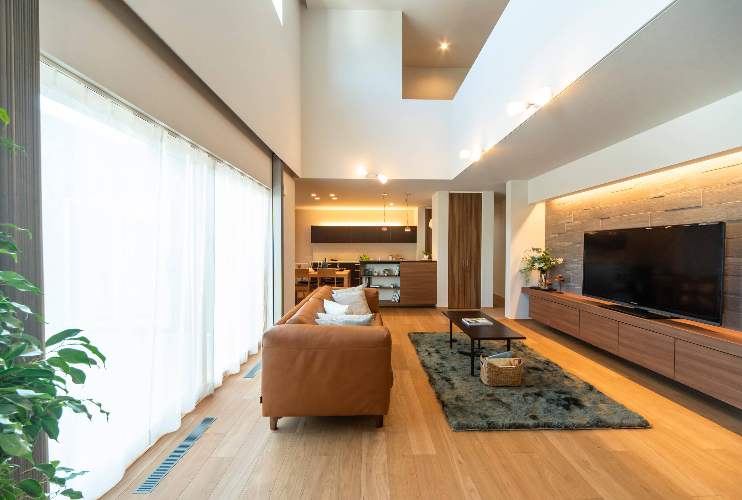 モダンスタイルのおしゃれなリビングのインテリア画像 75選 22年4月 Houzz ハウズ