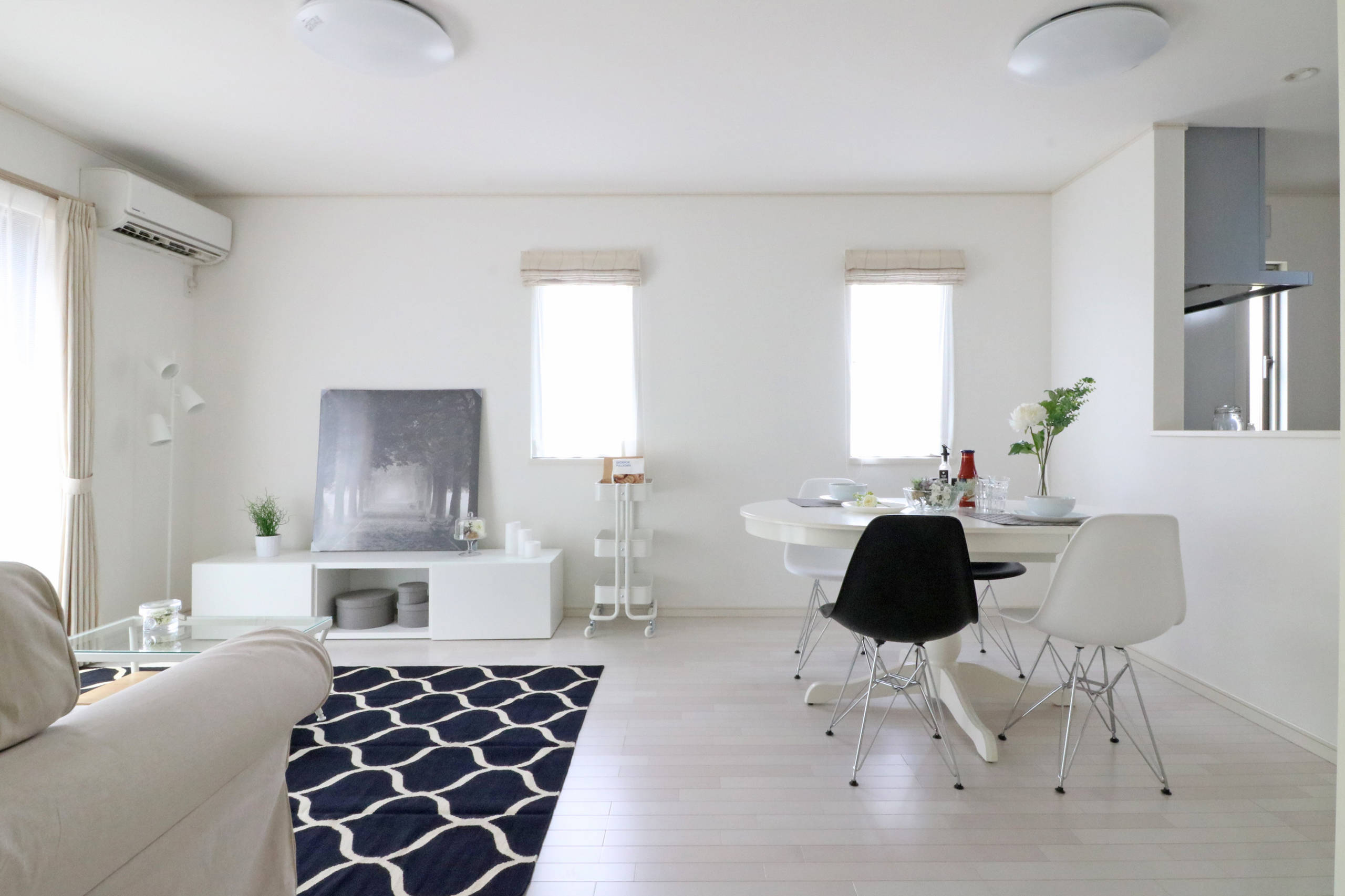 明るいモノトーンの家 Contemporary Living Room Other By 住まいのフレスコ Houzz