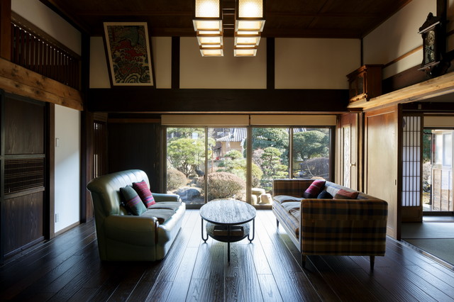 暖炉を設えた古民家 和室 和風 リビング 東京23区 住友林業ホームテック Houzz ハウズ