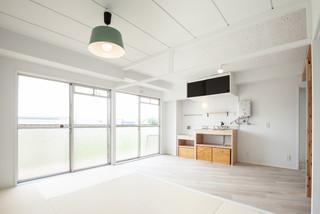 白い部屋 Industrial Living Room Other By 東北物産株式会社 Houzz