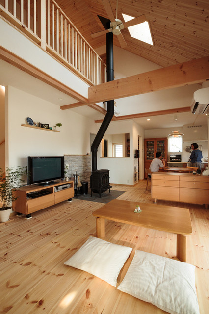 薪ストーブのある山小屋風住居 Asian Living Room Other By 株 アイジーコンサルティング Igスタイルハウス Houzz 薪ストーブのある山小屋風住居 Asian Living Room Other By 株 アイジーコンサルティング Igスタイルハウス Houzz