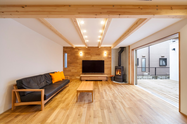 薪ストーブを囲む暮らし Nordico Salon Otras Zonas De 株式会社住工房スタイル Houzz