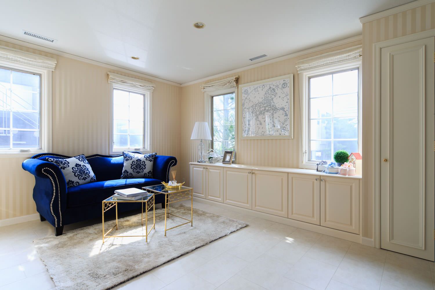 輸入住宅リフォーム テレビ収納 Traditional Living Room Tokyo By アニーズ株式会社 Houzz