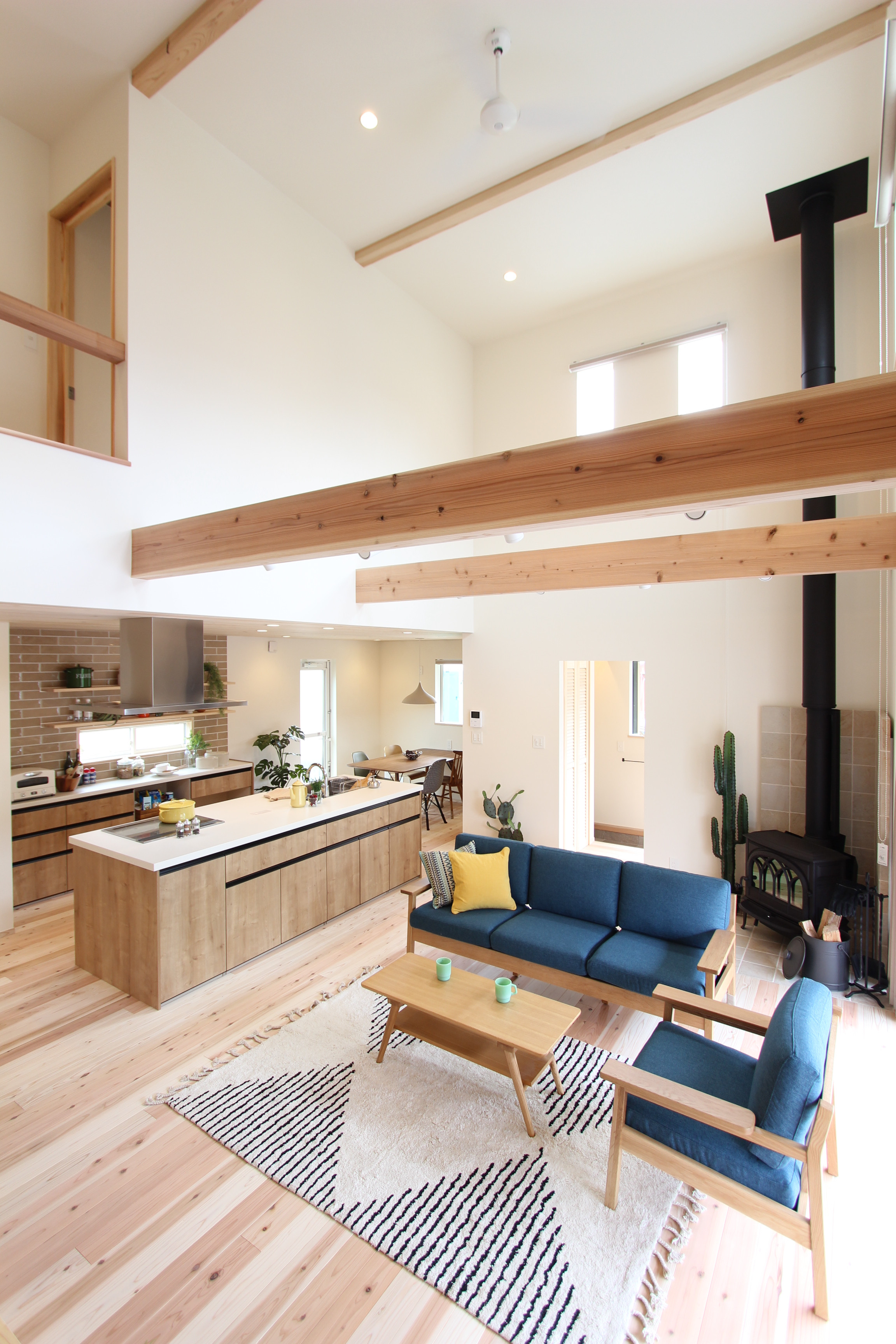 和風のおしゃれなリビングのインテリア画像 75選 22年7月 Houzz ハウズ 和風のおしゃれなリビングのインテリア画像 75選 22年7月 Houzz ハウズ