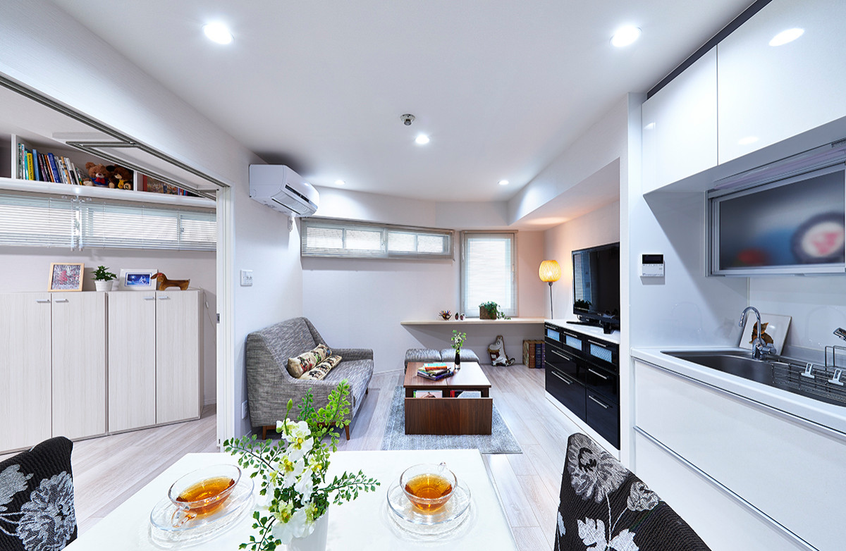 モダンスタイルのおしゃれなリビングのインテリア画像 75選 23年1月 Houzz ハウズ