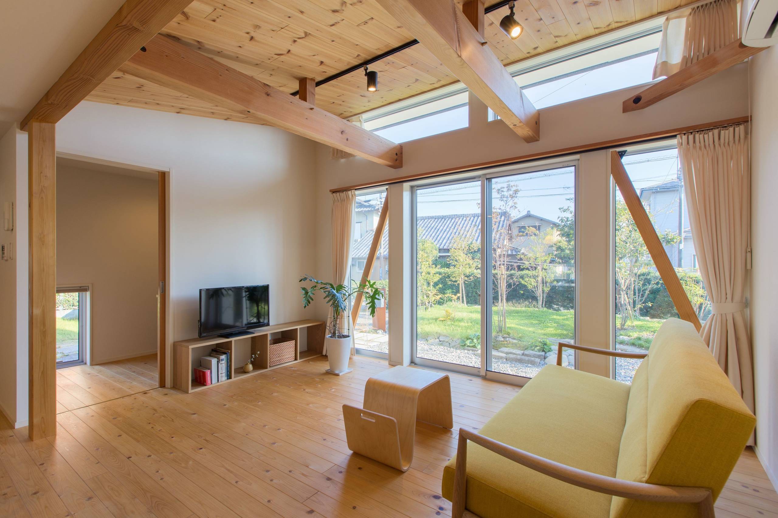 カントリー風おしゃれなリビングのインテリア実例画像 21年8月 Houzz ハウズ カントリー風おしゃれなリビングのインテリア実例画像 21年8月 Houzz ハウズ