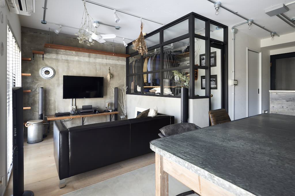 リビング グレーの壁 のインテリア実例画像 21年9月 Houzz ハウズ リビング グレーの壁 のインテリア実例画像 21年9月 Houzz ハウズ
