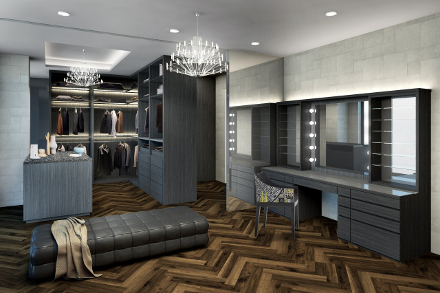 ミラーとガラスで広さを強調した階段 Modern Treppen Tokio Von Miedesign