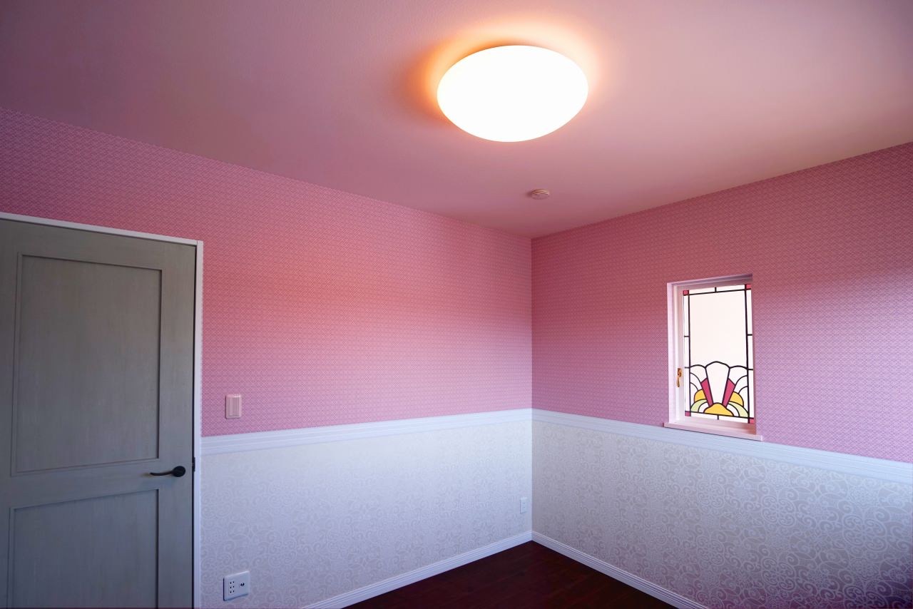 北欧スタイルのおしゃれな子供部屋 ピンクの壁 のインテリア画像 21年10月 Houzz ハウズ