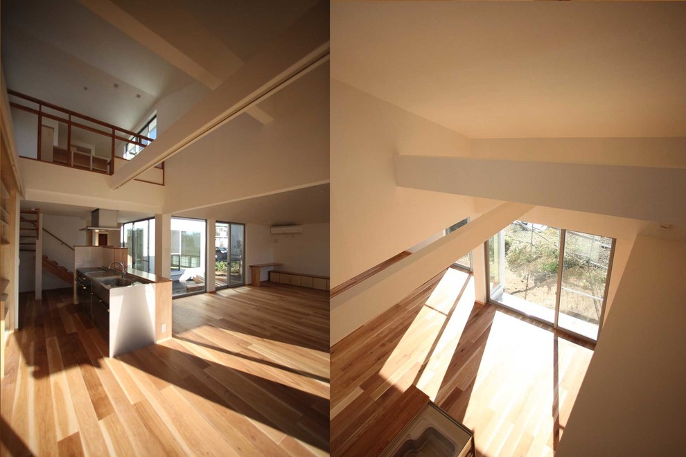 ３間 ３間のリビングと大きな庇のある家 Asian Kids Other By 株式会社ハーミットクラブデザイン Houzz