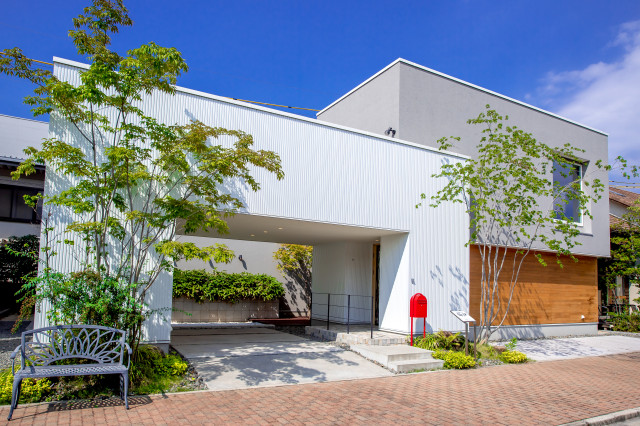 アイデザインホーム福山展示場 Facade Autres Perimetres Par アイデザインホーム株式会社 Houzz