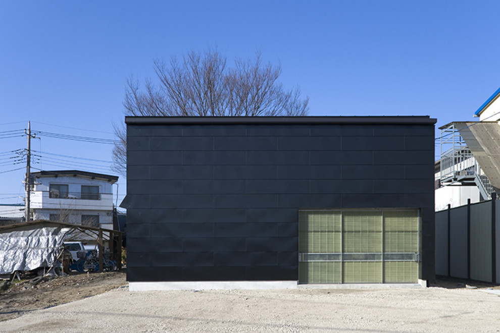ガルバリウム鋼板張りの外観 Modern Exterior Other By 中辻正明 都市建築研究室 Houzz