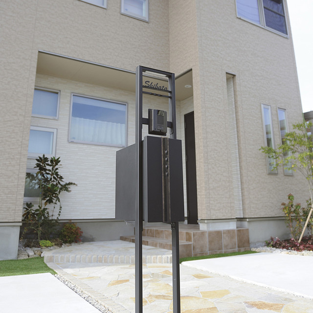 クラシックモダン機能門柱 シュクランタイプロッド Facade Nagoya Par 株式会社オンリーワンクラブ