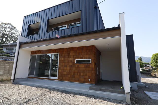 ブルックリンスタイルのお家 インダストリアル 家の外観 他の地域 チェックハウス Houzz ハウズ