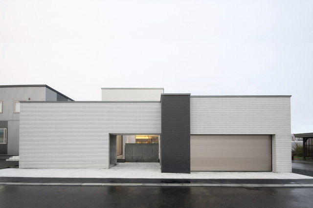 モダン エクステリア 外観 外構 Moderne Facade Sapporo Houzz